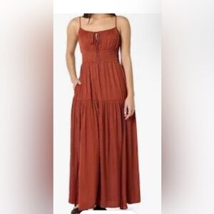 The Drop Elegant Rust Maxi Dress